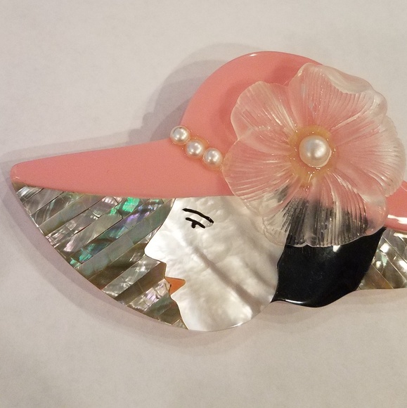 80's MOP Lady Vintage Pin - Picture 2 of 6